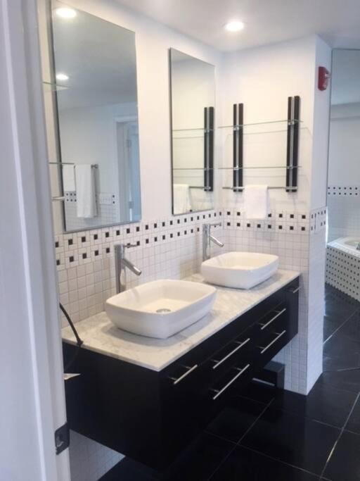 Luxury Three Story Apartment In Short North Columbus Bagian luar foto