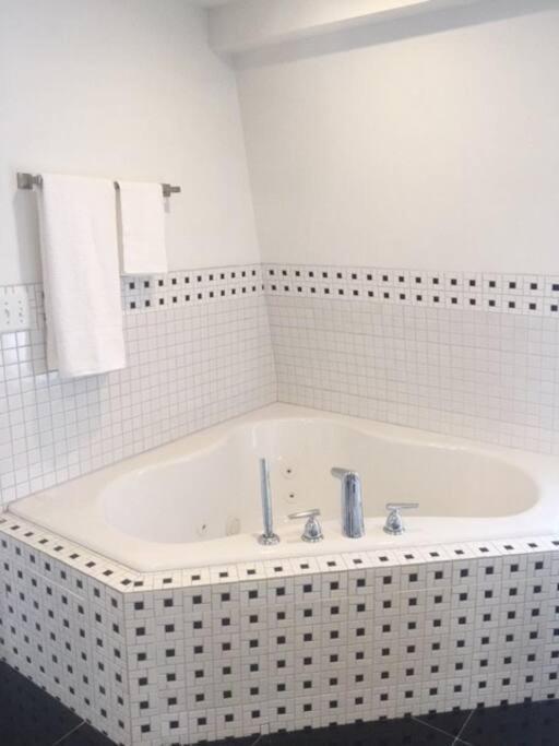 Luxury Three Story Apartment In Short North Columbus Bagian luar foto